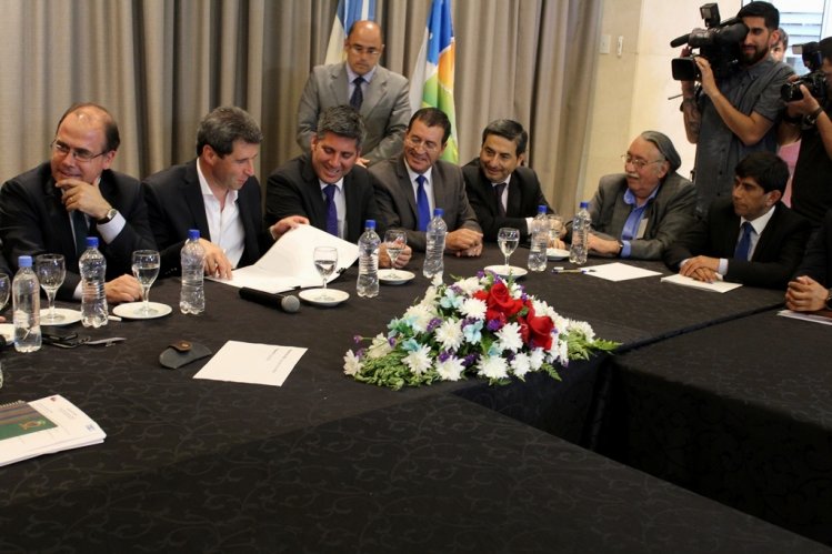 GOBIERNO REGIONAL LOGRA ACUERDO PARA MANTENER PEAJES Y NÚMERO DE ANIMALES QUE INGRESARÁN A LAS VERANADAS EN SAN JUAN