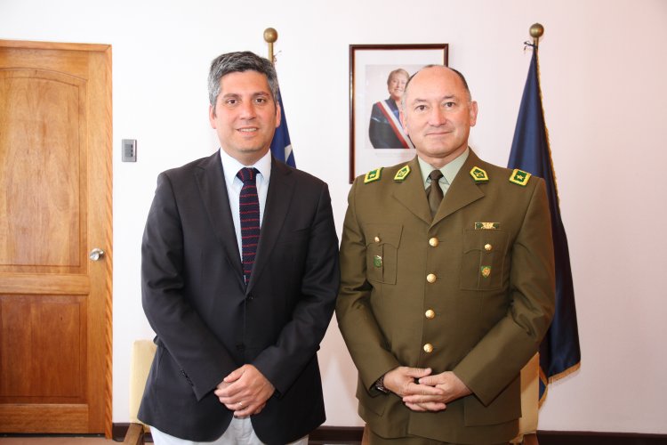 INTENDENTE IBÁÑEZ RECIBE A NUEVO GENERAL JEFE DE CUARTA ZONA DE CARABINEROS