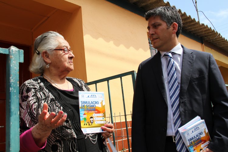 CIUDADANÍA SE ALISTA A PARTICIPAR EN SIMULACRO DE TERREMOTO Y TSUNAMI