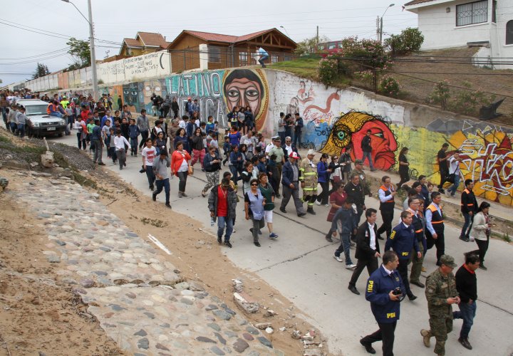 90 MIL PERSONAS EVACUARON EL BORDE COSTERO POR SIMULACRO DE TERREMOTO Y TSUNAMI