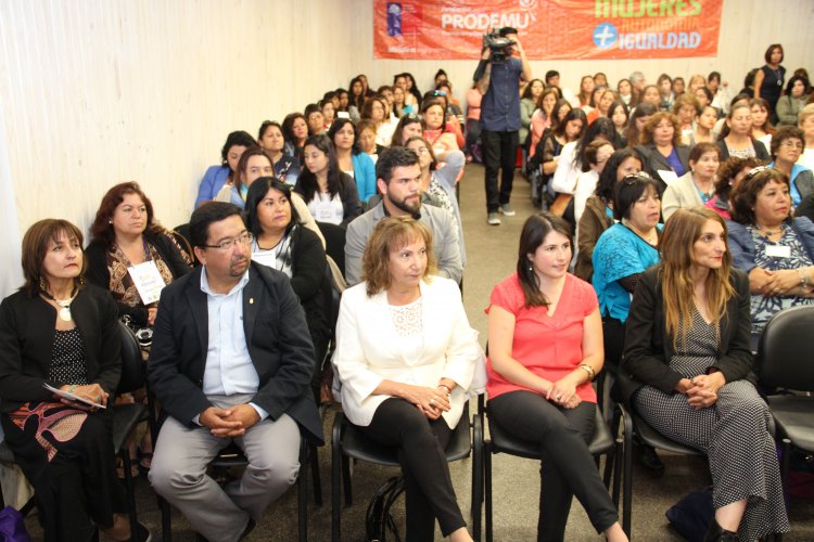 EN OVALLE SE REALIZA JORNADA FINAL DE ESCUELA DE LIDERESAS