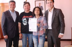 ENTREGAN SUBSIDIO HABITACIONAL POR DISCAPACIDAD VISUAL A PAREJA DE CONVIVIENTES