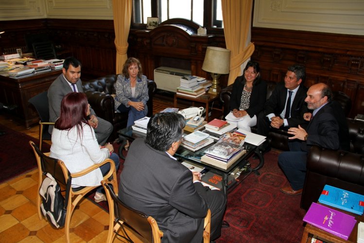 GOBIERNO REGIONAL REALIZA GESTIONES PARA CONCLUIR ÚLTIMA ETAPA DEL ESTADIO DE OVALLE