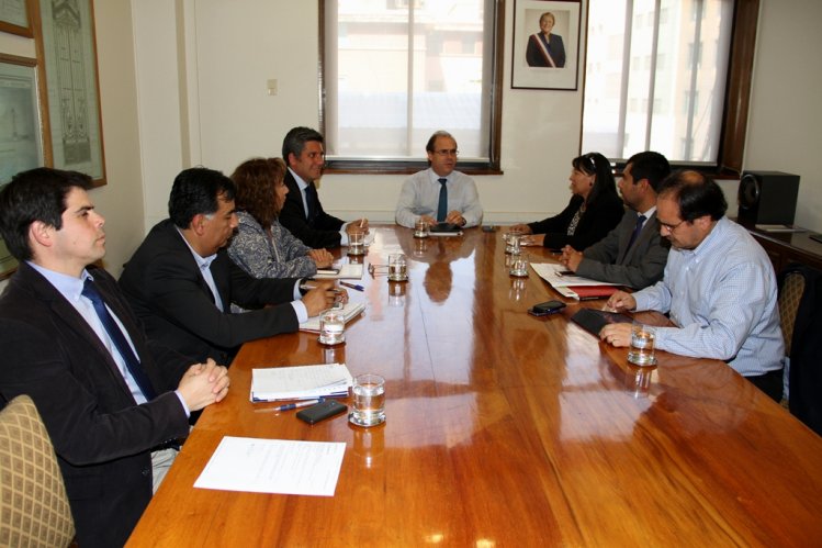 MINISTERIO DE OBRAS PÚBLICAS ESTUDIA PROPUESTA DE VIADUCTO EN SITIO EL OLIVAR