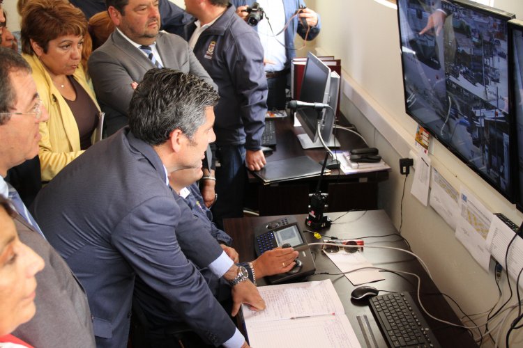 GOBIERNO INAUGURA NUEVAS CÁMARAS DE TELEVIGILANCIA EN EL BALNEARIO DE TONGOY