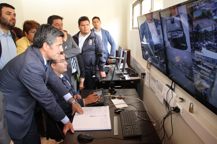 GOBIERNO INAUGURA NUEVAS CÁMARAS DE TELEVIGILANCIA EN EL BALNEARIO DE TONGOY