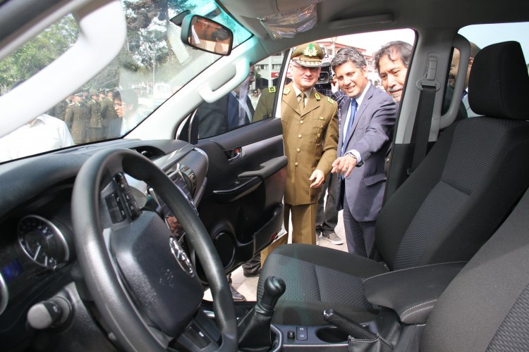 GOBIERNO REGIONAL HACE ENTREGA DE TRES NUEVOS VEHÍCULOS PARA REFORZAR LA LABOR DE CARABINEROS
