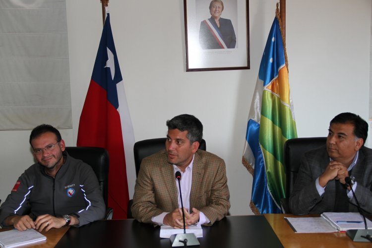 GREMIOS DE COLECTIVOS CELEBRAN ANUNCIO DE SEGUNDO LLAMADO PARA CONCURSO 