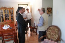 GOBIERNO REFUERZA SU COMPROMISO POR MEJORAR LA CALIDAD DE LA VIVIENDA EN VISITA A BENEFICIADOS CON SUBSIDIO PARA “CASAS POLILLA”