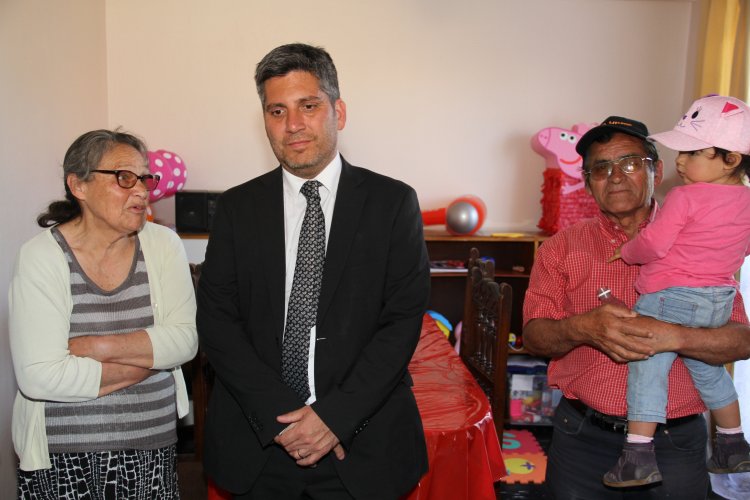 GOBIERNO REFUERZA SU COMPROMISO POR MEJORAR LA CALIDAD DE LA VIVIENDA EN VISITA A BENEFICIADOS CON SUBSIDIO PARA “CASAS POLILLA”