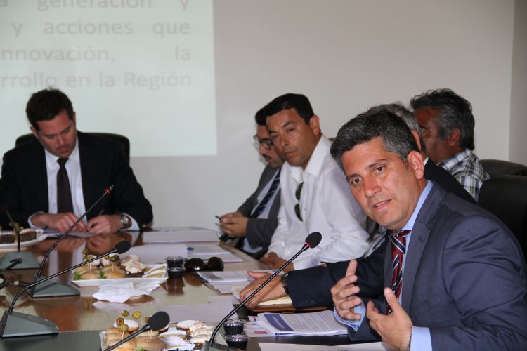 INTENDENTE IBÁÑEZ CONFORMA CONSEJO REGIONAL DE INNOVACIÓN Y COMPETITIVIDAD