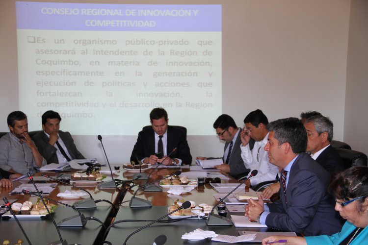 INTENDENTE IBÁÑEZ CONFORMA CONSEJO REGIONAL DE INNOVACIÓN Y COMPETITIVIDAD