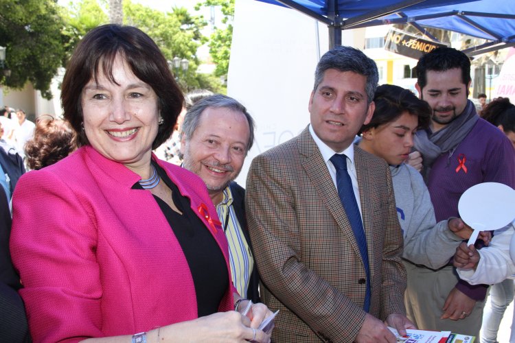 GOBIERNO LLAMA A “LEVANTAR LAS MANOS POR LA PREVENCIÓN” EN ACTO CENTRAL POR DÍA MUNDIAL DEL VIH-SIDA