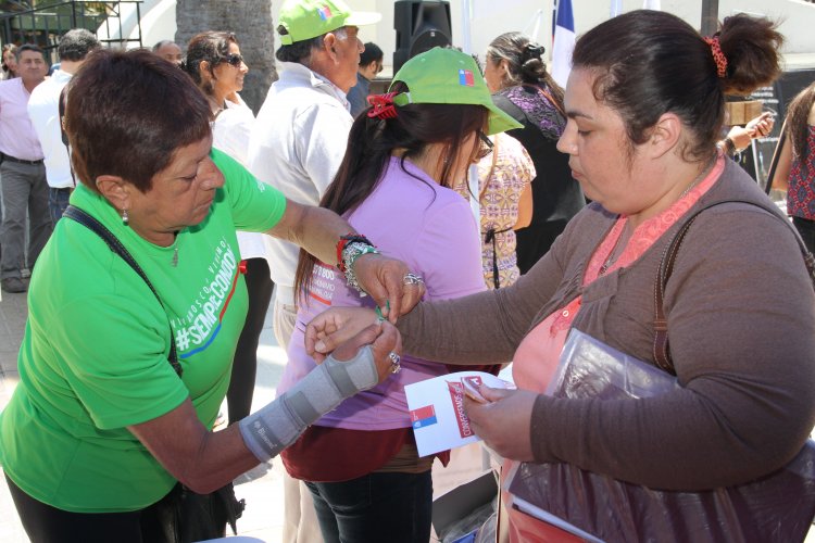 GOBIERNO LLAMA A “LEVANTAR LAS MANOS POR LA PREVENCIÓN” EN ACTO CENTRAL POR DÍA MUNDIAL DEL VIH-SIDA