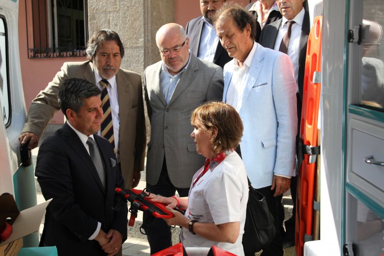 GOBIERNO REGIONAL CUMPLE COMPROMISO Y TRASPASA OFICIALMENTE 5 VEHÍCULOS A FUNDACIÓN TELETÓN