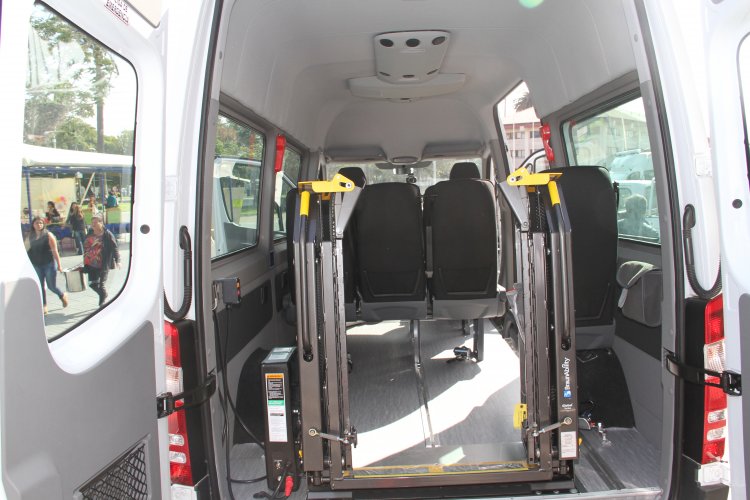 GOBIERNO REGIONAL CUMPLE COMPROMISO Y TRASPASA OFICIALMENTE 5 VEHÍCULOS A FUNDACIÓN TELETÓN