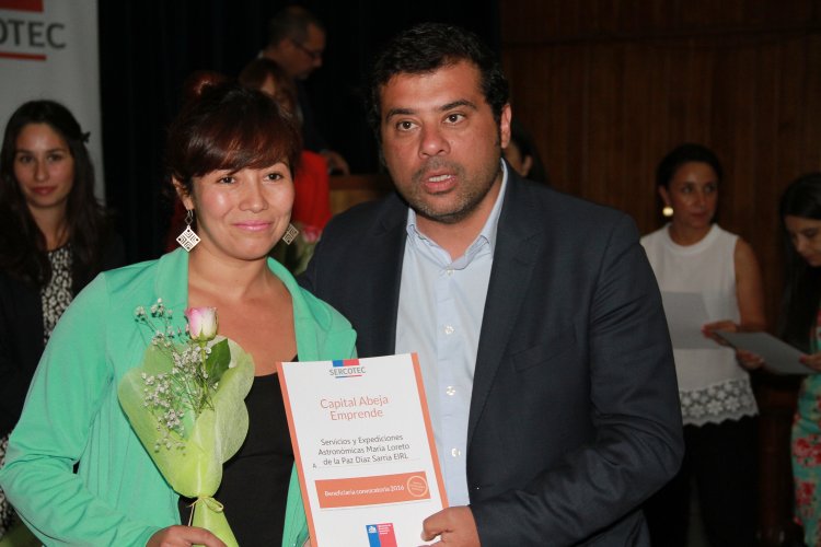 ENTREGAN MÁS DE $905 MILLONES PARA APOYAR A EMPRENDEDORES Y MICROEMPRESARIOS DE LA REGIÓN