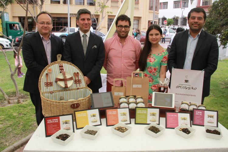 ENTREGAN MÁS DE $905 MILLONES PARA APOYAR A EMPRENDEDORES Y MICROEMPRESARIOS DE LA REGIÓN