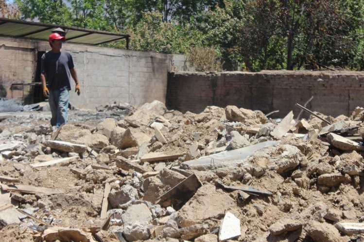 INTENDENTE REALIZA SIGNIFICATIVO APORTE A AFECTADOS POR GRAVE INCENDIO DE VICUÑA