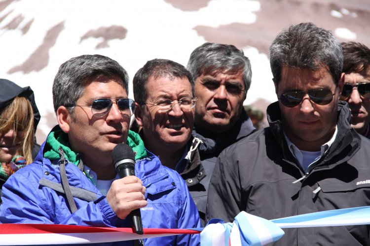 INTENDENTE IBÁÑEZ Y GOBERNADOR UÑAC ABREN PASO DE AGUA NEGRA Y PROYECTAN EXITOSA TEMPORADA TURÍSTICA