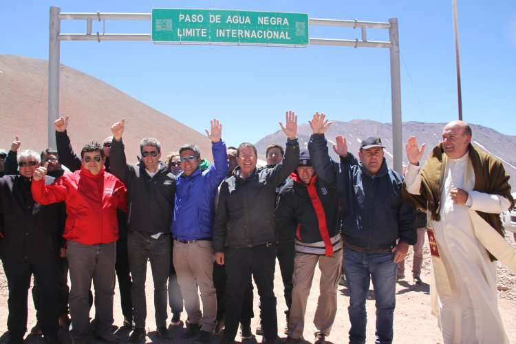 INTENDENTE IBÁÑEZ Y GOBERNADOR UÑAC ABREN PASO DE AGUA NEGRA Y PROYECTAN EXITOSA TEMPORADA TURÍSTICA