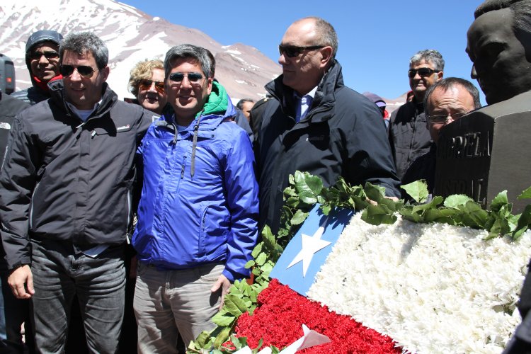 INTENDENTE IBÁÑEZ Y GOBERNADOR UÑAC ABREN PASO DE AGUA NEGRA Y PROYECTAN EXITOSA TEMPORADA TURÍSTICA