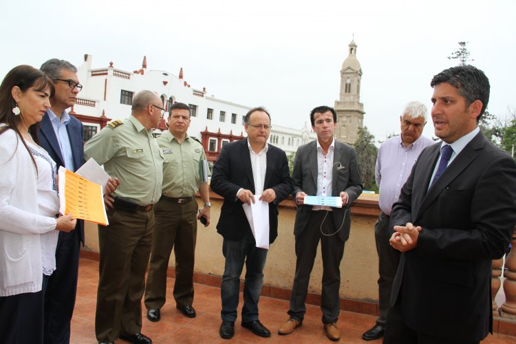 COORDINAN DETALLES DE CONTROL Y SEGURIDAD PARA LA FIESTA DE NAVIDAD DE LA PRESIDENCIA