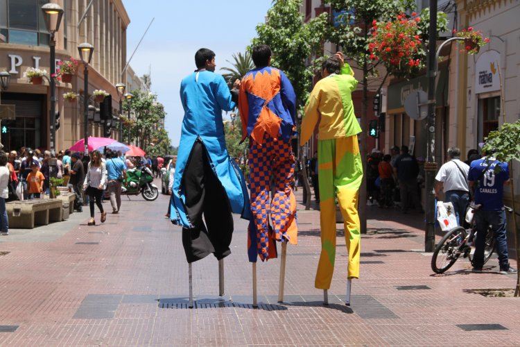 GOBIERNO Y POLICÍAS INICIAN PLAN PARA TENER UNA NAVIDAD SEGURA