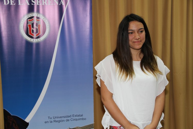 RECONOCEN ESFUERZO DE ESTUDIANTES PARA ALCANZAR PUNTAJES NACIONALES EN PSU