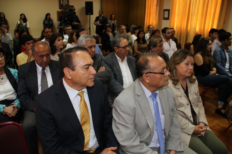 RECONOCEN ESFUERZO DE ESTUDIANTES PARA ALCANZAR PUNTAJES NACIONALES EN PSU