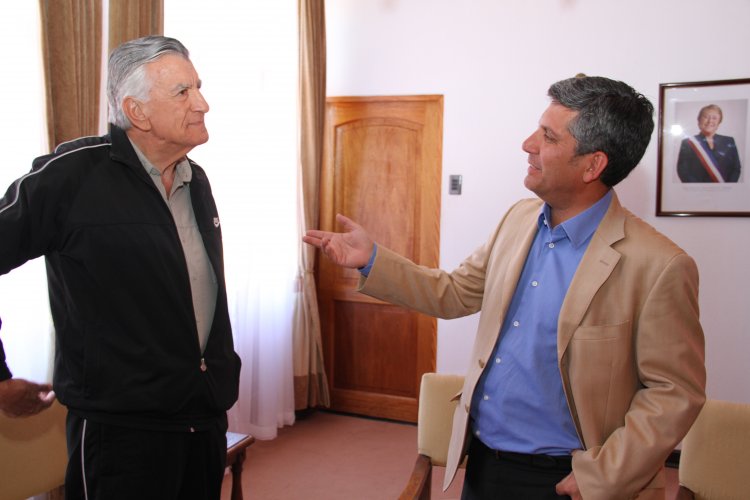 INTENDENTE IBÁÑEZ RECIBE A DIPUTADO ARGENTINO Y EX GOBERNADOR DE SAN JUAN JOSÉ LUIS GIOJA