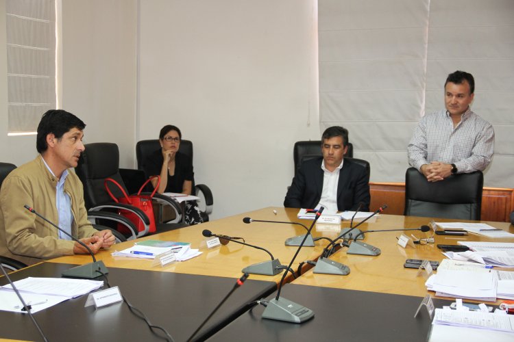 EN VOTACIÓN UNÁNIME SERVICIOS APRUEBAN LA CENTRAL DE RESPALDO EN COMBARBALÁ