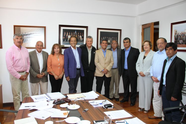 INTENDENTE IBÁÑEZ RECIBE A DIPUTADO ARGENTINO Y EX GOBERNADOR DE SAN JUAN JOSÉ LUIS GIOJA