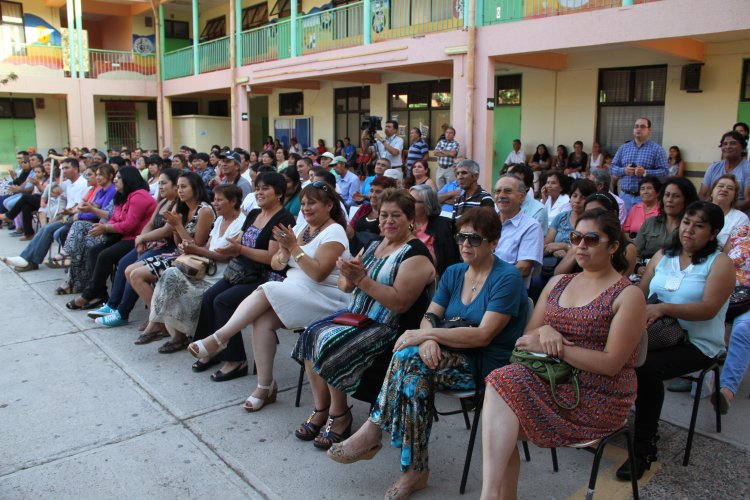 FAMILIAS DE VICUÑA RECIBEN SUBSIDIOS PARA EL AHORRO ENERGÉTICO