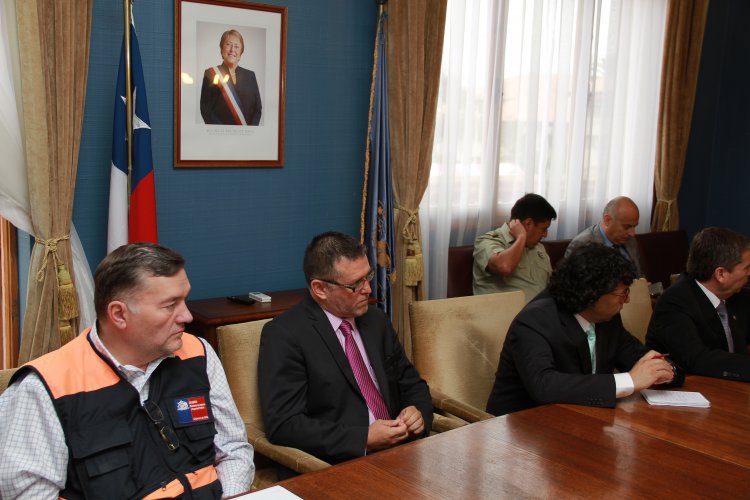 GOBIERNO Y POLICÍAS COORDINAN ACCIONES CONTRA EVENTUALES RESPONSABLES DE INCENDIOS QUE AFECTAN EL VALLE DE ELQUI