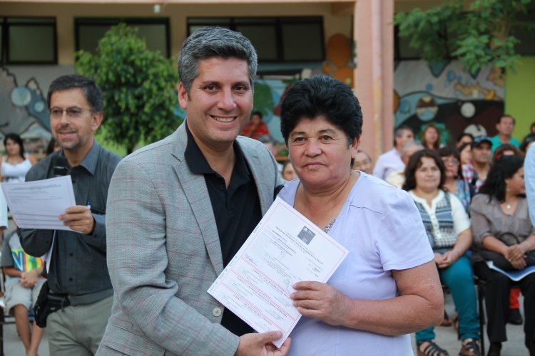 FAMILIAS DE VICUÑA RECIBEN SUBSIDIOS PARA EL AHORRO ENERGÉTICO