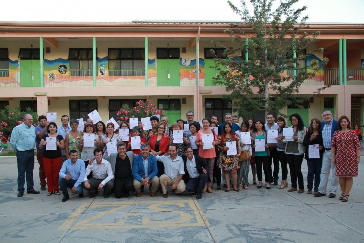 FAMILIAS DE VICUÑA RECIBEN SUBSIDIOS PARA EL AHORRO ENERGÉTICO