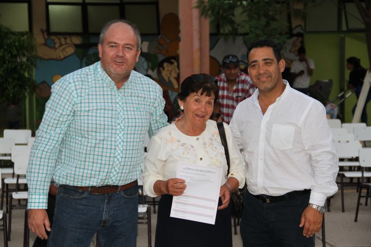 FAMILIAS DE VICUÑA RECIBEN SUBSIDIOS PARA EL AHORRO ENERGÉTICO