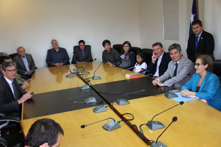 EXPERTOS INTERNACIONALES ACERCAN LA CIENCIA A LA COMUNIDAD EN II CONGRESO DEL FUTURO