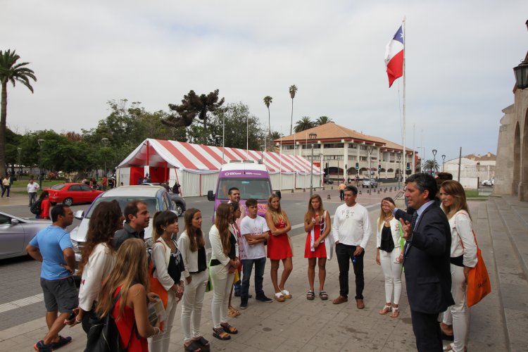 PROMOCIONAN E INVITAN A CHILENOS A LA FIESTA NACIONAL DEL SOL EN SAN JUAN