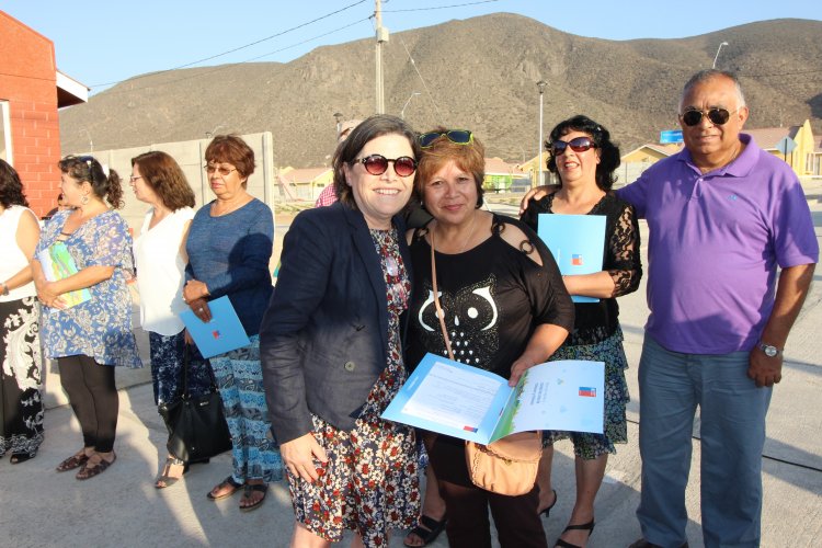 FAMILIAS DE BAQUEDANO RECIBEN SUBSIDIOS PARA ACCEDER A VIVIENDAS EN ZONA SEGURA