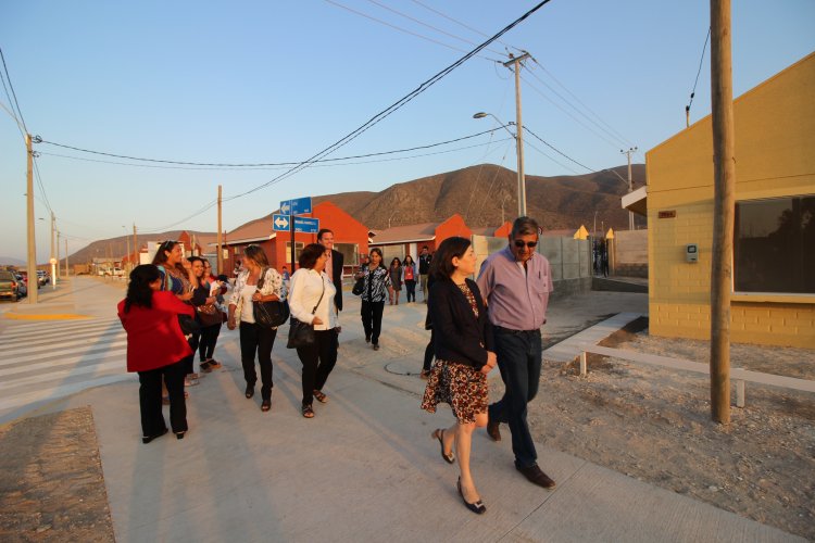 FAMILIAS DE BAQUEDANO RECIBEN SUBSIDIOS PARA ACCEDER A VIVIENDAS EN ZONA SEGURA