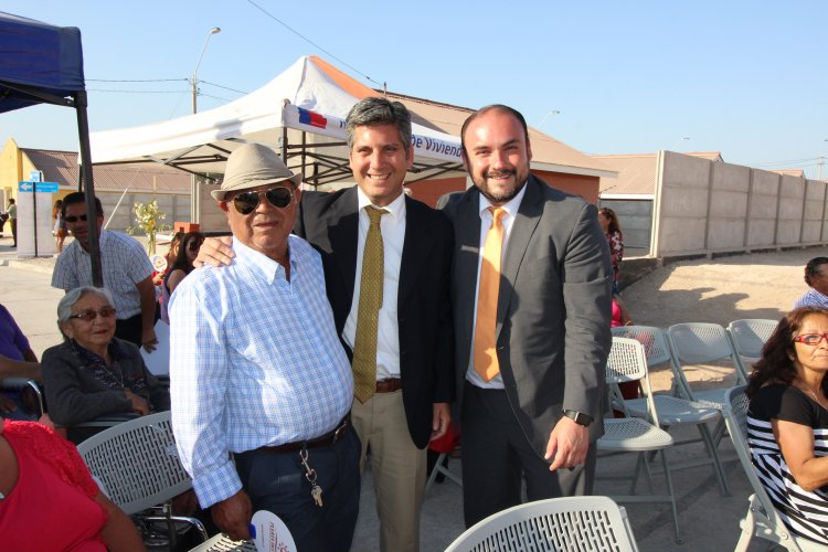 FAMILIAS DE BAQUEDANO RECIBEN SUBSIDIOS PARA ACCEDER A VIVIENDAS EN ZONA SEGURA