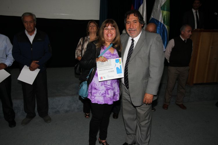 TRABAJADORES DE TAXICOLECTIVOS RECIBEN RECURSOS PARA MODERNIZAR SUS VEHÍCULOS