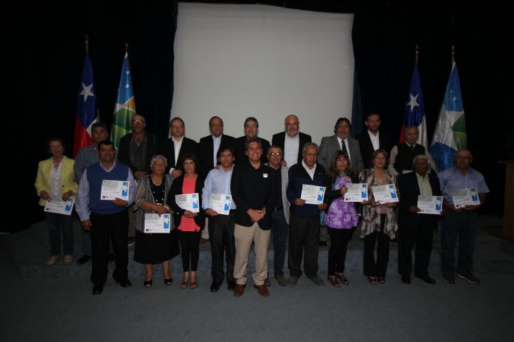 TRABAJADORES DE TAXICOLECTIVOS RECIBEN RECURSOS PARA MODERNIZAR SUS VEHÍCULOS