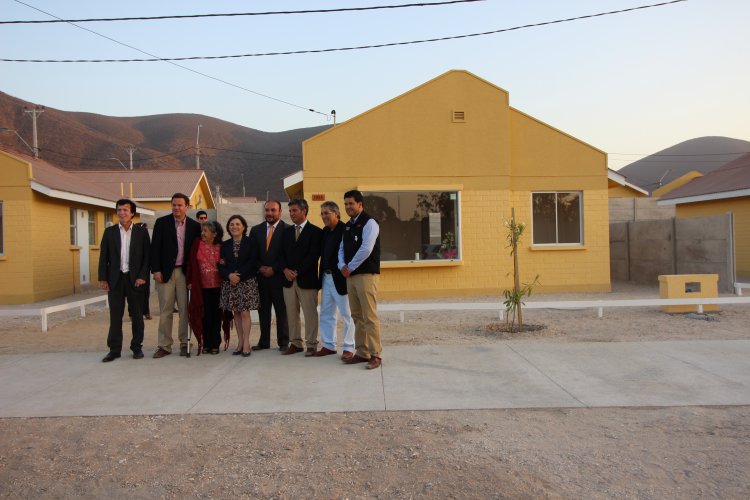 FAMILIAS DE BAQUEDANO RECIBEN SUBSIDIOS PARA ACCEDER A VIVIENDAS EN ZONA SEGURA