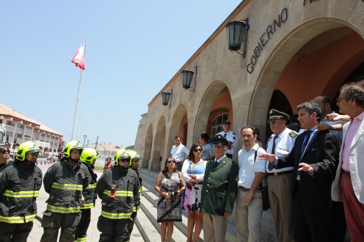 LLEGAN 4 MODERNOS CARROS PARA BOMBEROS FINANCIADOS POR GOBIERNO REGIONAL Y EL MINISTERIO DEL INTERIOR