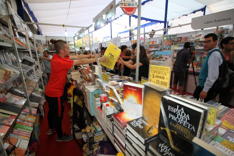SECRETOS Y MISTERIOS DE CHILE SE TOMAN LA XXXII VERSIÓN DE LA FERIA DEL LIBRO EN LA SERENA