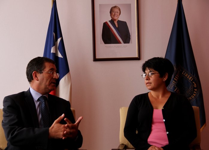 GOBIERNO ENTREGA SUBSIDIO ESPECIAL DE VIVIENDA A VECINA DE LA SERENA