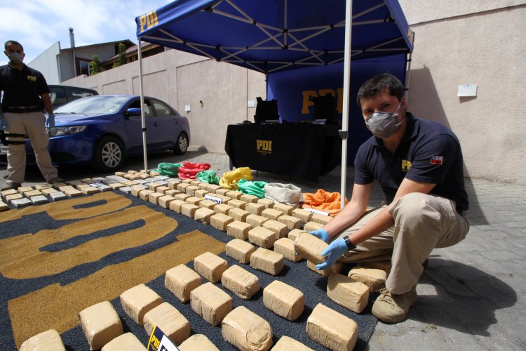 GOBIERNO COORDINA OPERATIVOS POLICIALES E INCAUTA MÁS DE 800 KILOS DE DROGAS